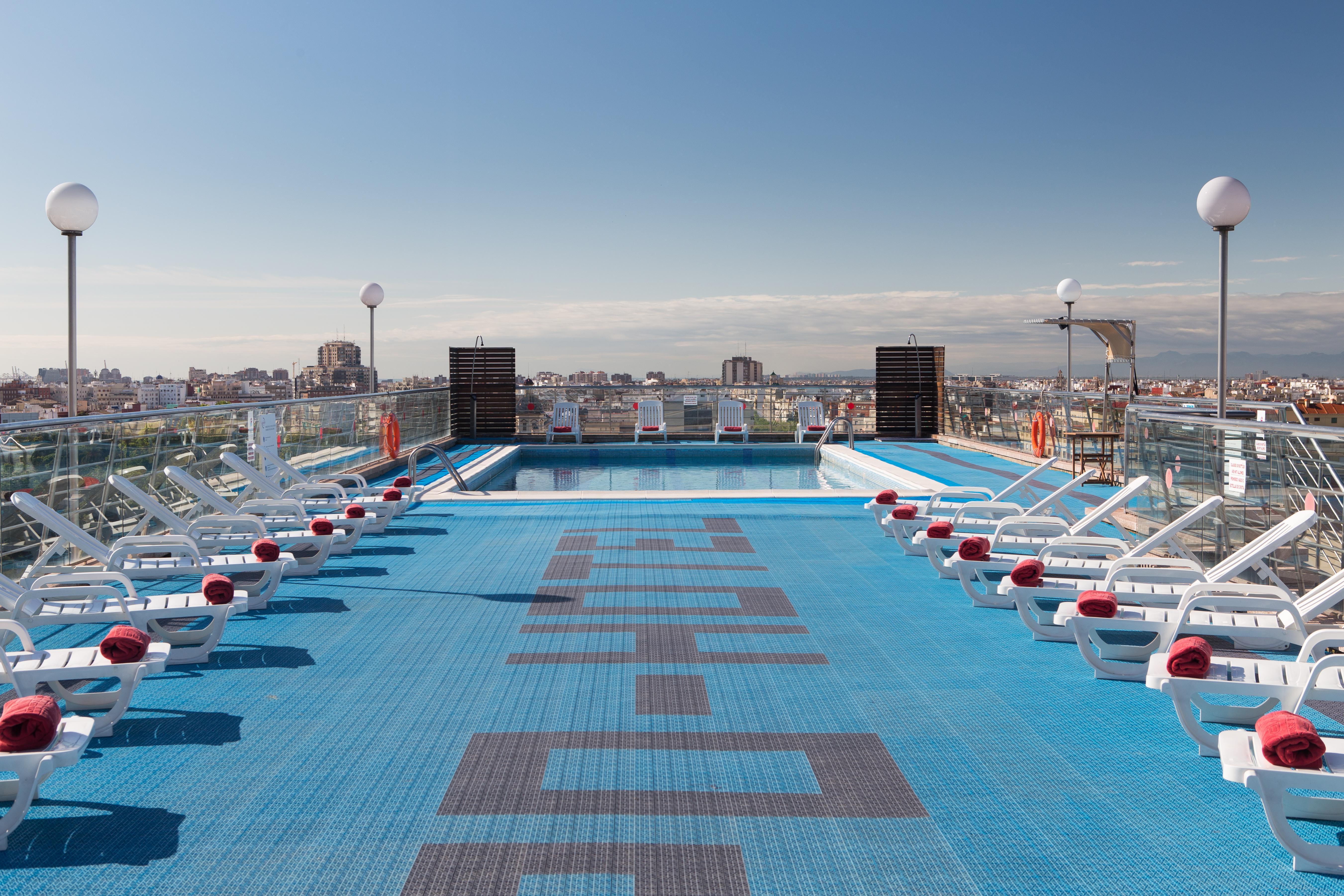 Novotel Valencia Lavant Bagian luar foto