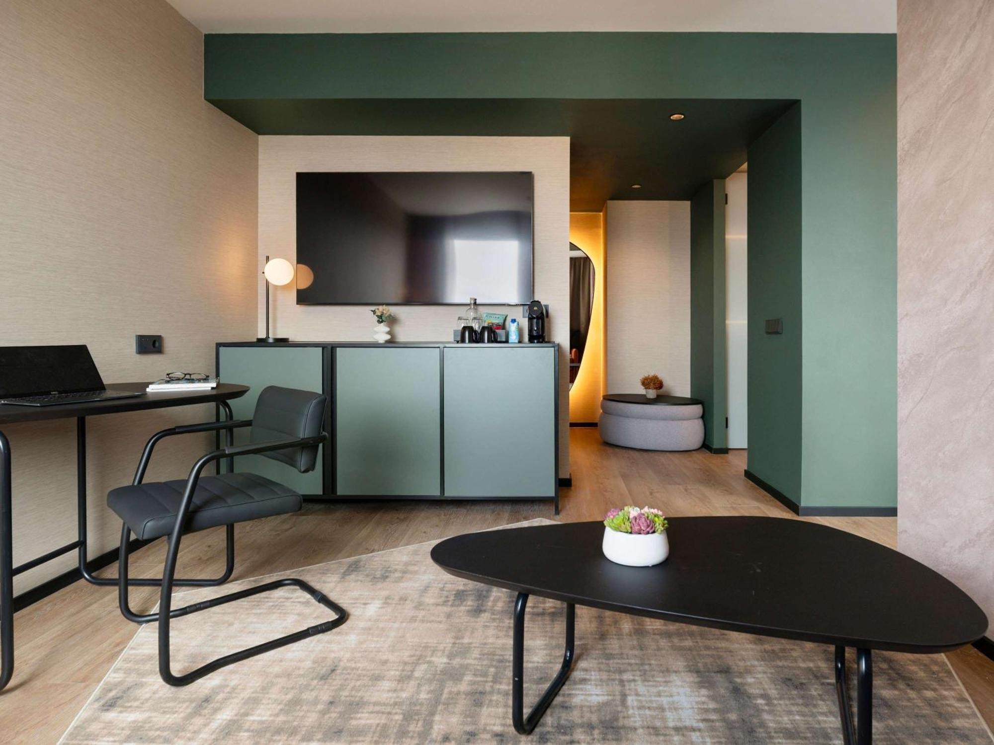 Novotel Valencia Lavant Bagian luar foto