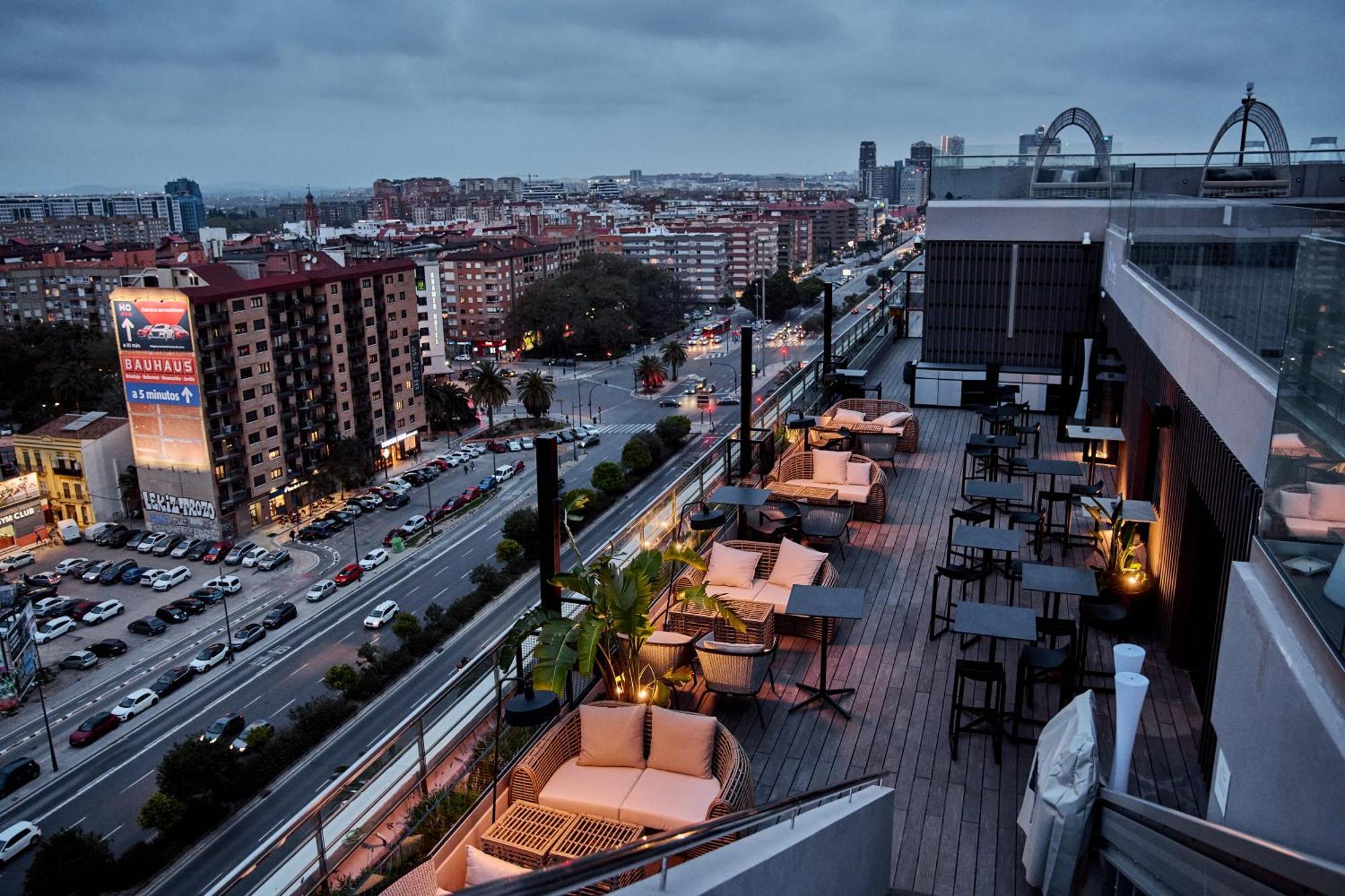 Novotel Valencia Lavant Bagian luar foto