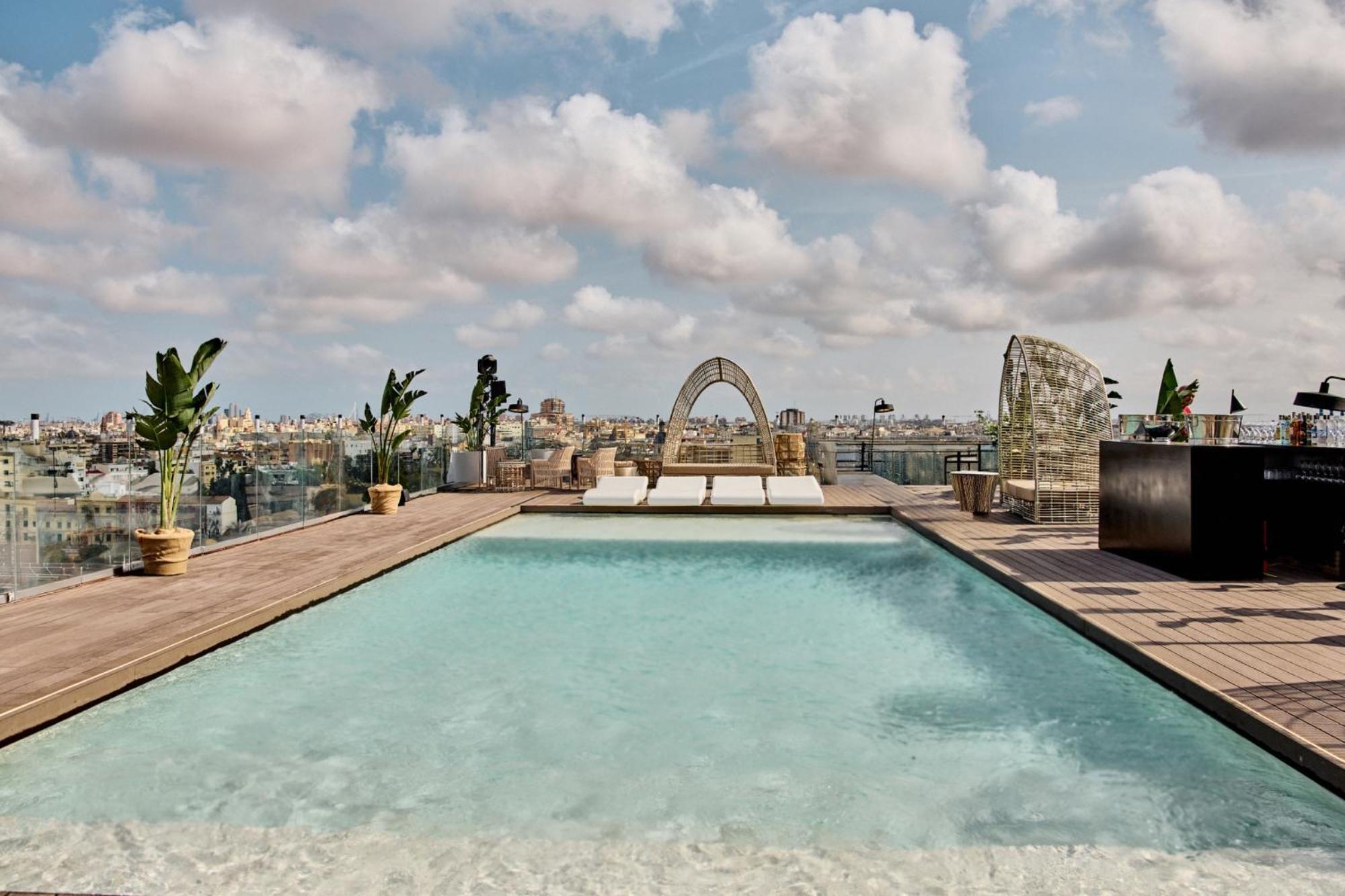 Novotel Valencia Lavant Bagian luar foto