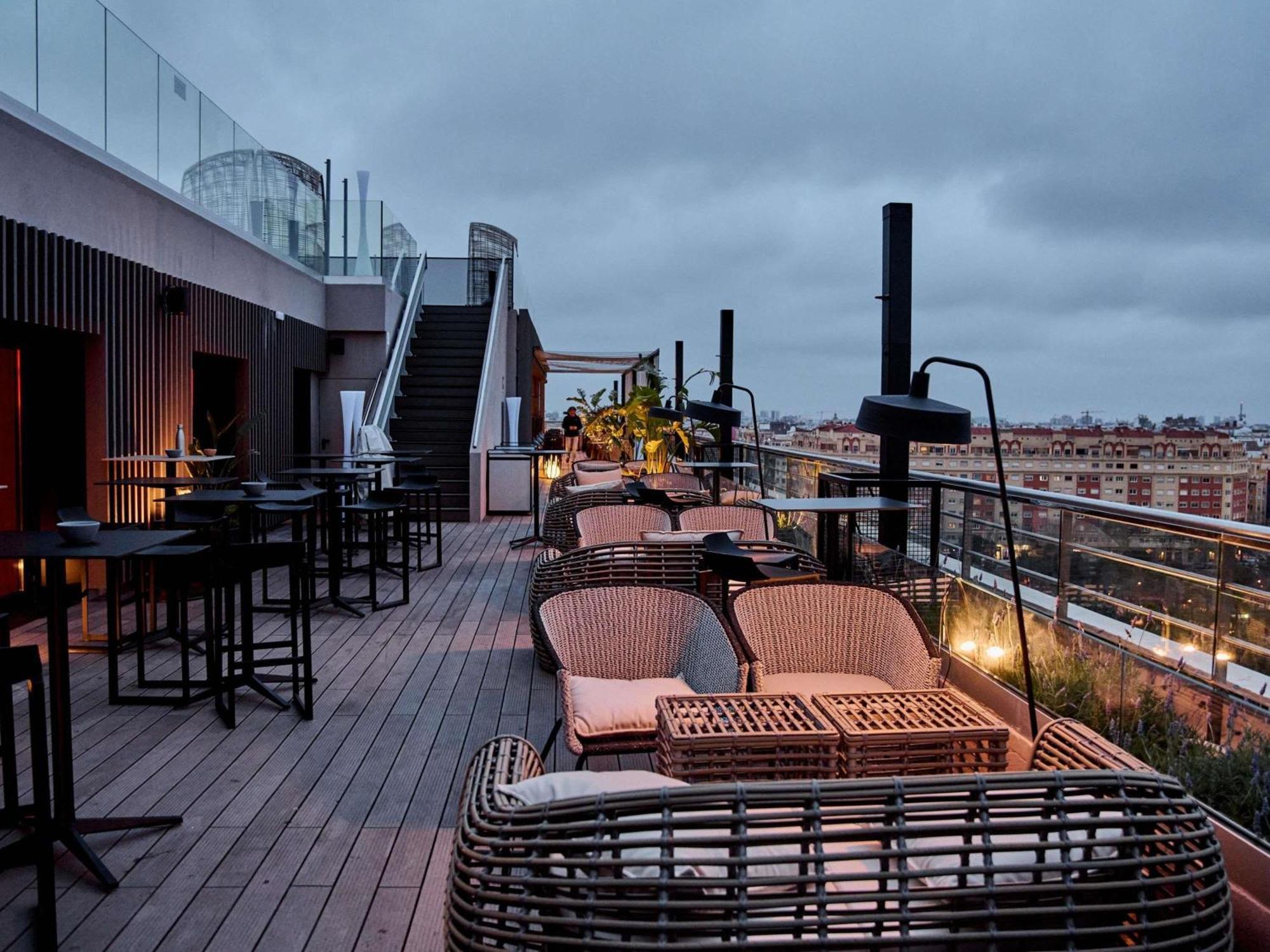 Novotel Valencia Lavant Bagian luar foto