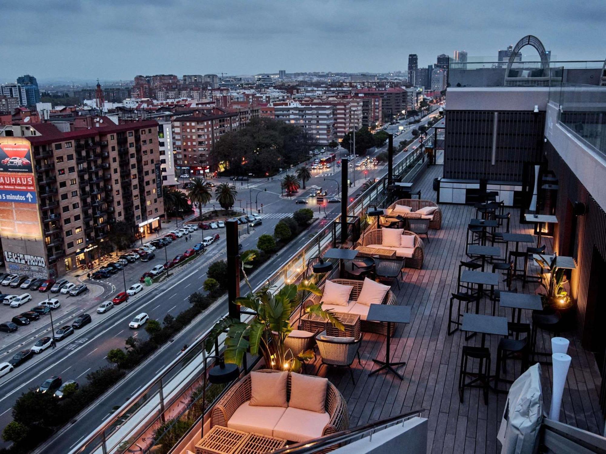 Novotel Valencia Lavant Bagian luar foto
