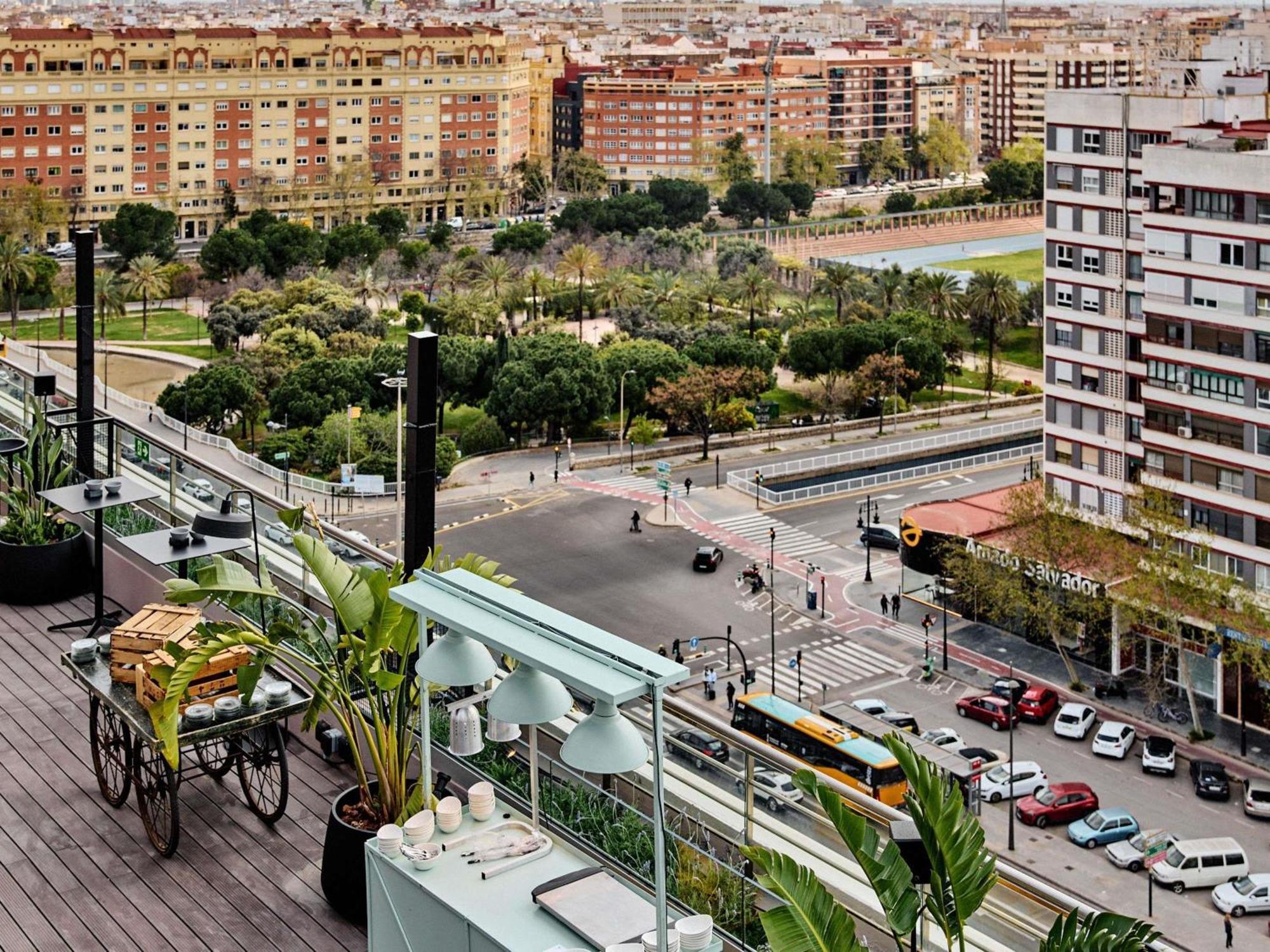 Novotel Valencia Lavant Bagian luar foto