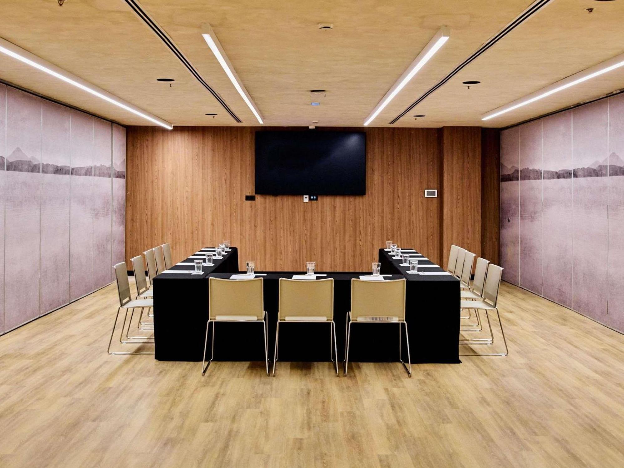 Novotel Valencia Lavant Bagian luar foto