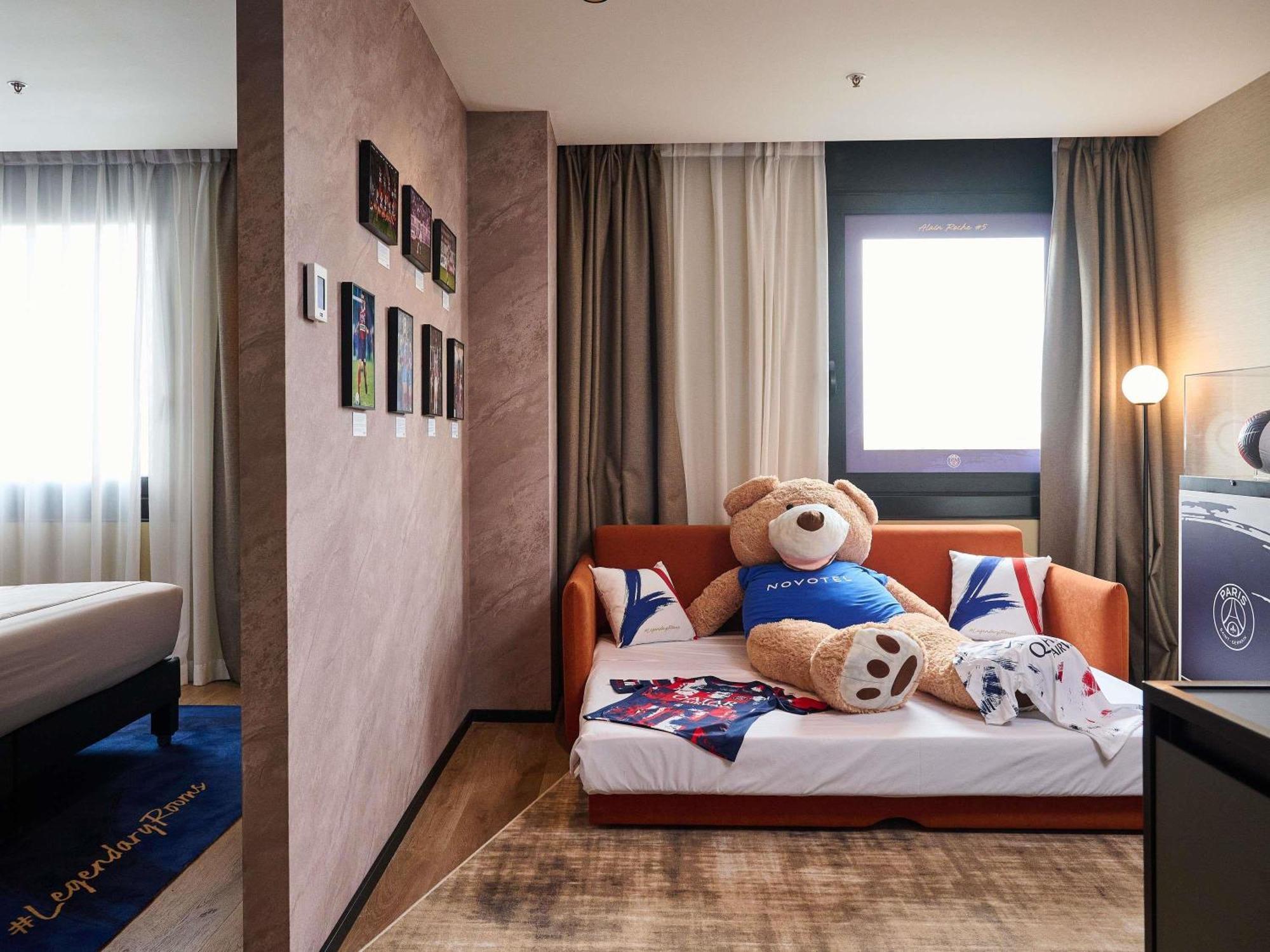 Novotel Valencia Lavant Bagian luar foto